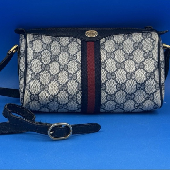 Gucci Monogram crossbody - Picture 1 of 3